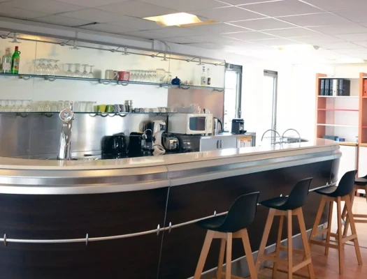Bureau fermé  idéal pour votre activité professionnelle à Clichy