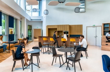 Plateau privé  idéal pour votre activité professionnelle à Courbevoie