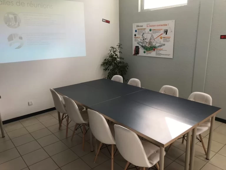 Salle de réunion  idéal pour votre activité professionnelle à Cournon-d'Auvergne