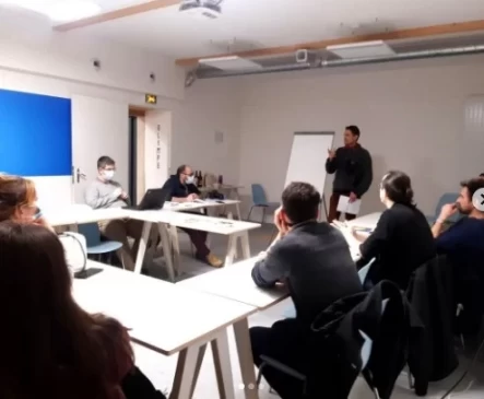 Salle de réunion  idéal pour votre activité professionnelle à Crest