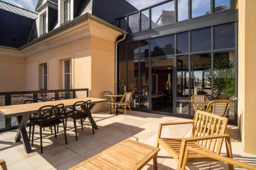 Bureau fermé  idéal pour votre activité professionnelle à Deauville
