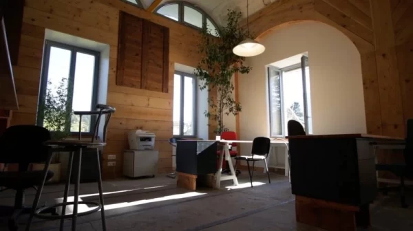 Bureau fermé  idéal pour votre activité professionnelle à Die
