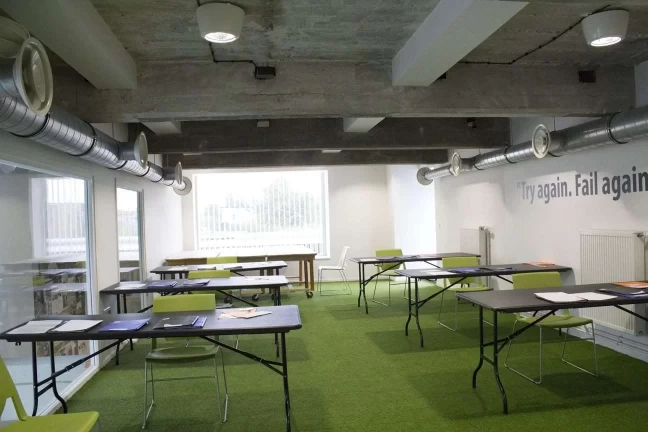 Salle de réunion  idéal pour votre activité professionnelle à Dunkerque
