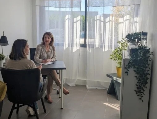Bureau  idéal pour votre activité professionnelle à Éguilles