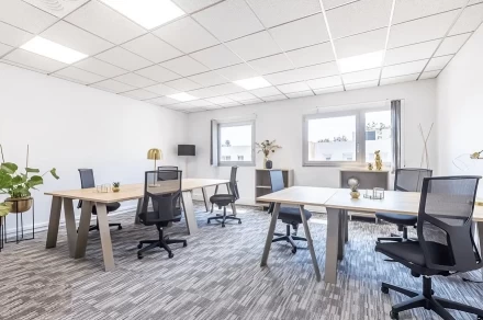 Bureau fermé  idéal pour votre activité professionnelle à Élancourt