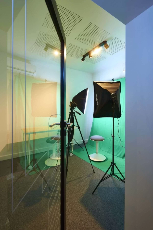 Bureau fermé  idéal pour votre activité professionnelle à Eysines