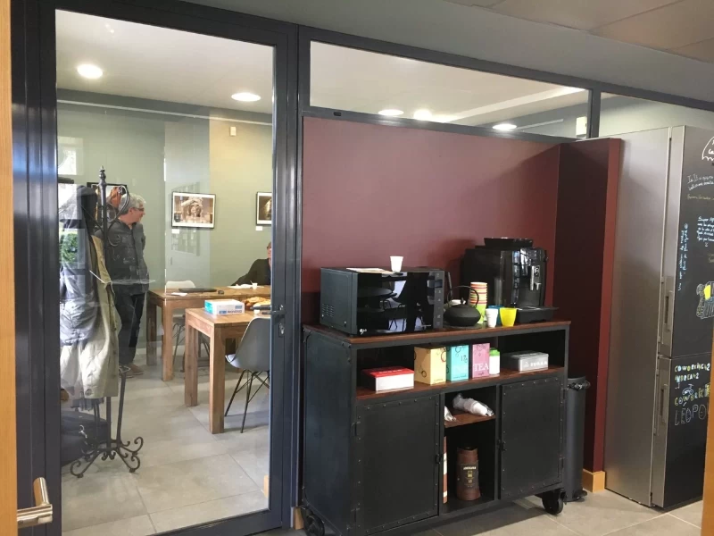 Bureau fermé  idéal pour votre activité professionnelle à Fréjus