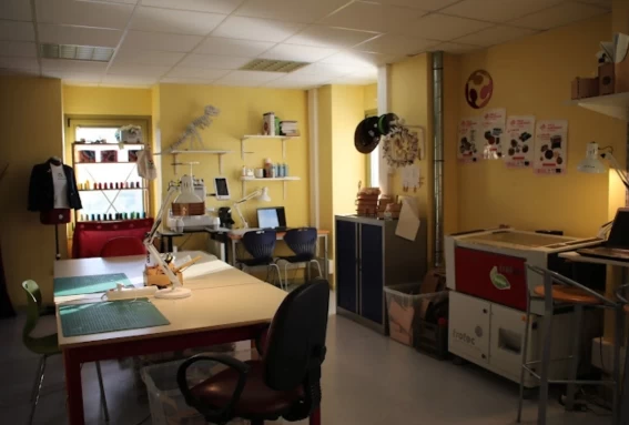 Bureau fermé  idéal pour votre activité professionnelle à Gourdon