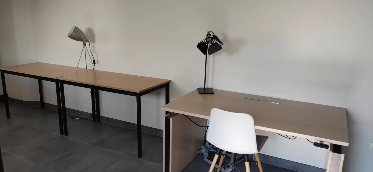 Bureau fermé  idéal pour votre activité professionnelle à Grande-Synthe