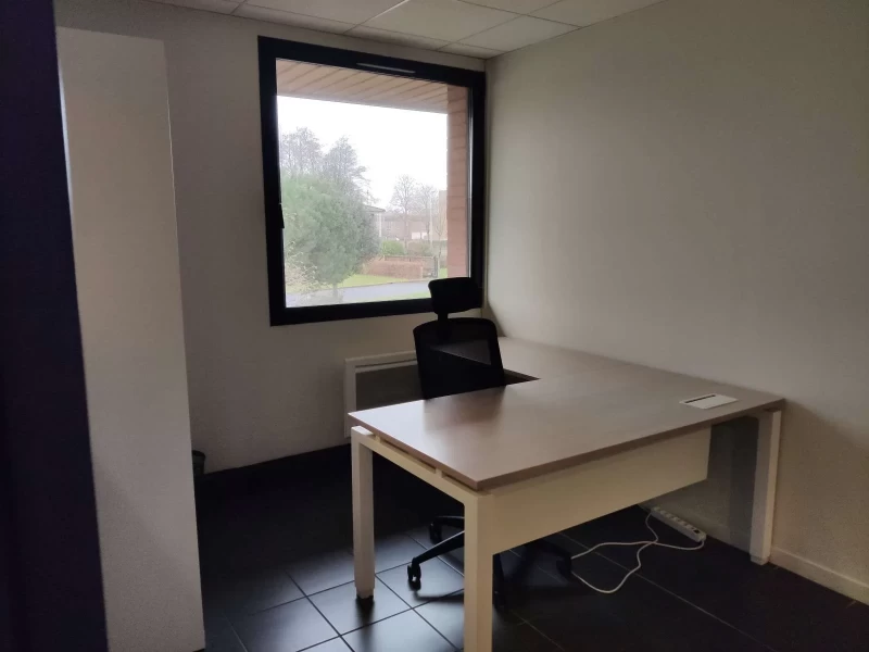 Bureau fermé  idéal pour votre activité professionnelle à Grande-Synthe