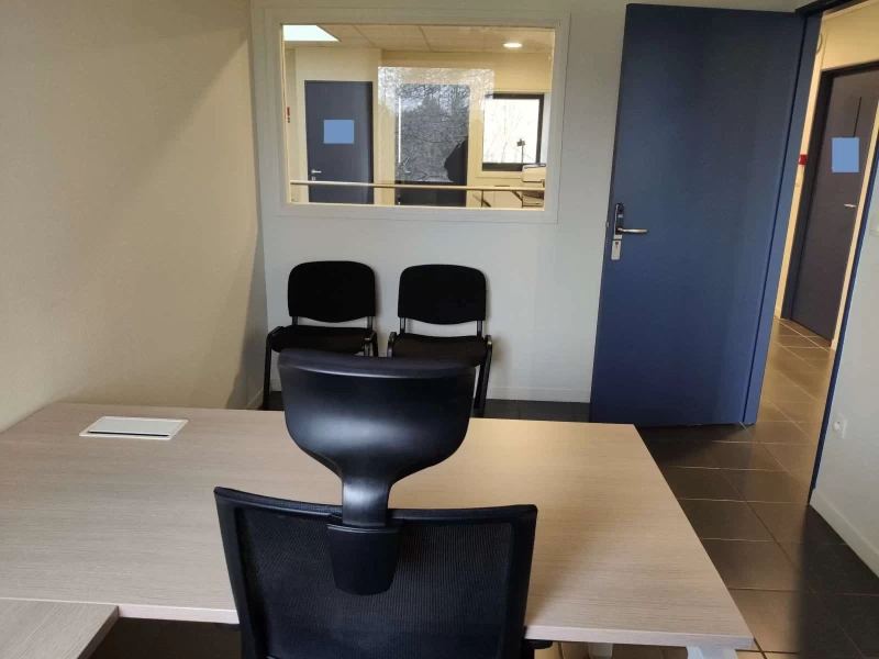 Bureau fermé  idéal pour votre activité professionnelle à Grande-Synthe