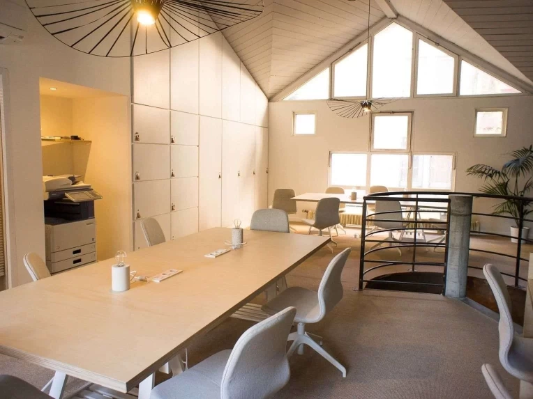 Salle de réunion  idéal pour votre activité professionnelle à Grenoble