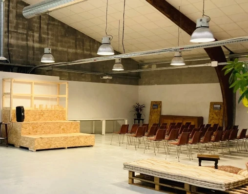 Salle de réunion  idéal pour votre activité professionnelle à Ibos