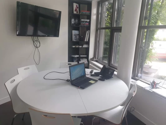 Bureau fermé  idéal pour votre activité professionnelle à Issy-les-Moulineaux