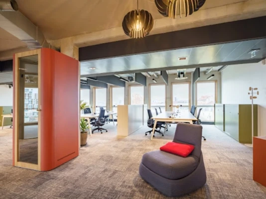 Bureau fermé  idéal pour votre activité professionnelle à Ivry-sur-Seine