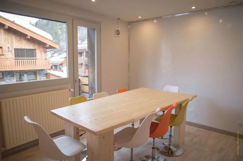 Salle de réunion  idéal pour votre activité professionnelle à La Clusaz