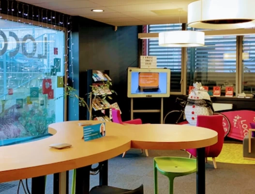 Salle de réunion  idéal pour votre activité professionnelle à La Roche-sur-Yon