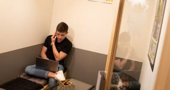 Salle de réunion  idéal pour votre activité professionnelle à Lannion
