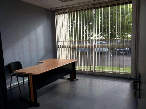 Bureau fermé  idéal pour votre activité professionnelle à Le Bouscat