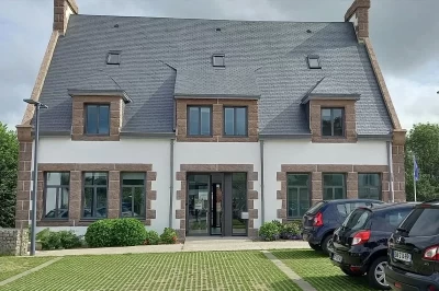 Bureau fermé  idéal pour votre activité professionnelle à Le Faou