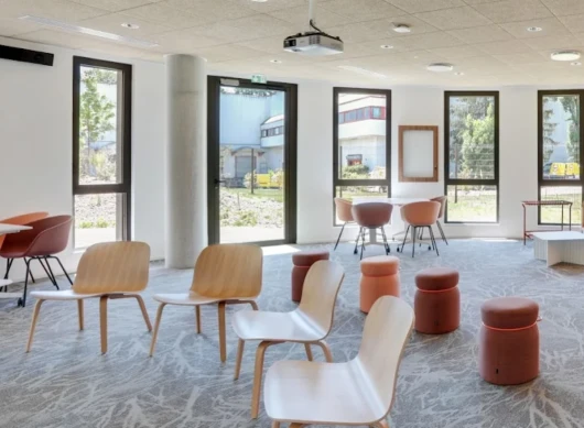 Plateau privé  idéal pour votre activité professionnelle à Limonest