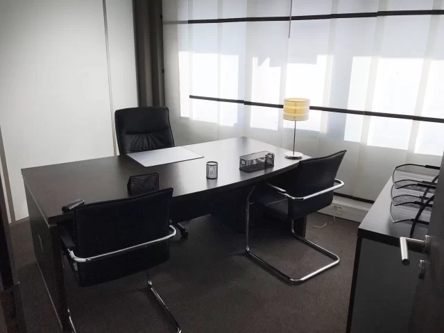 Bureau fermé  idéal pour votre activité professionnelle à Lissieu