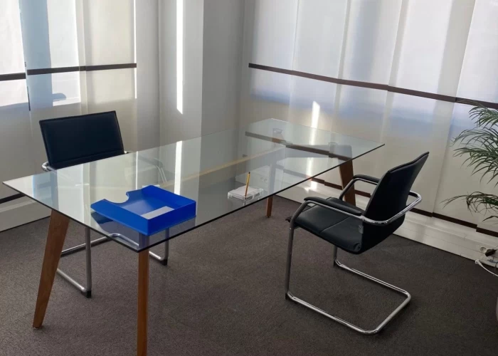 Bureau fermé  idéal pour votre activité professionnelle à Lissieu