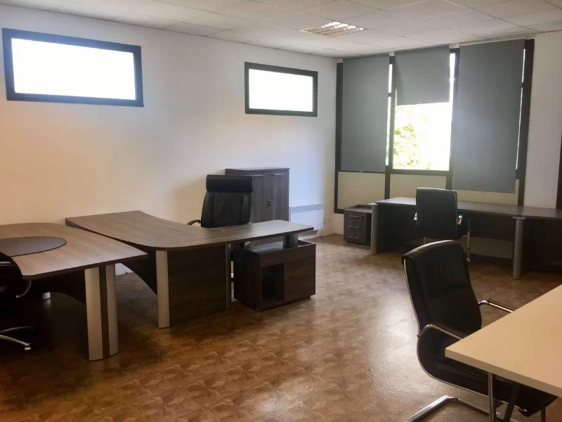 Bureau fermé  idéal pour votre activité professionnelle à Marignane