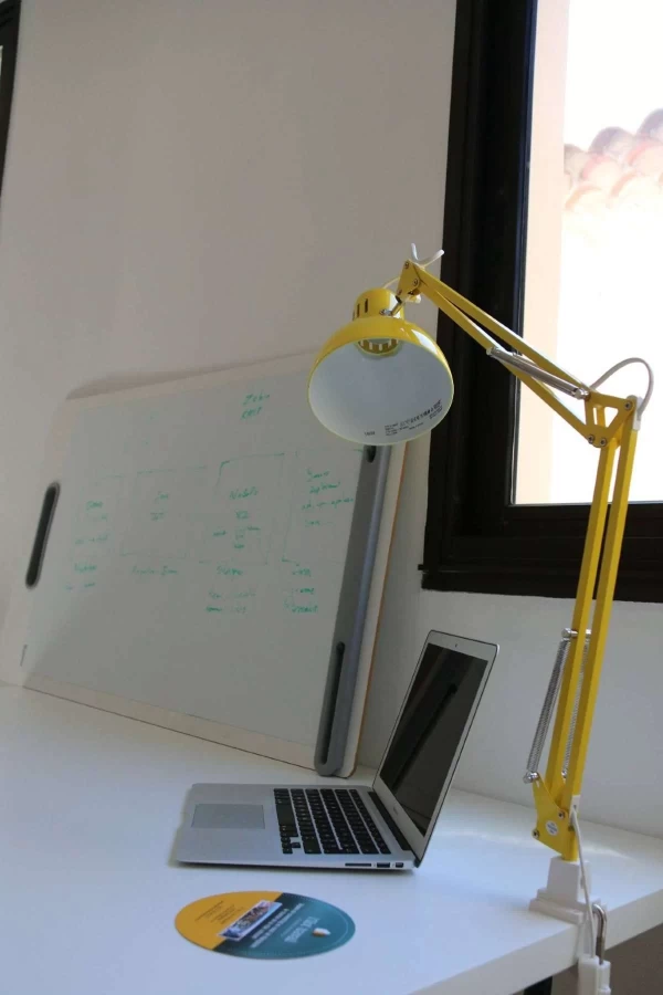 Bureau fermé  idéal pour votre activité professionnelle à Marignane