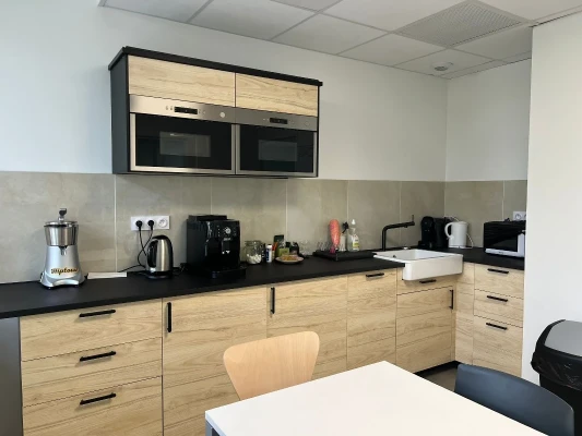 Plateau privé  idéal pour votre activité professionnelle à Marseille 8e Arrondissement