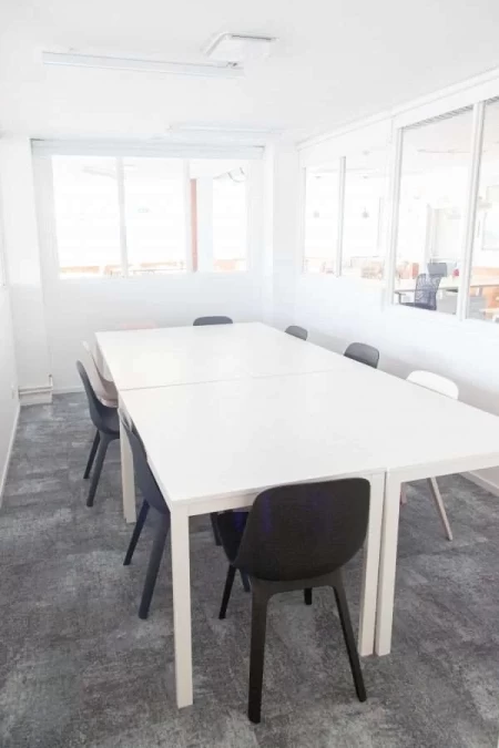 Salle de réunion  idéal pour votre activité professionnelle à Marseille