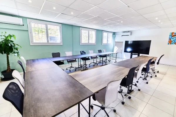 Salle de réunion  idéal pour votre activité professionnelle à Marseille