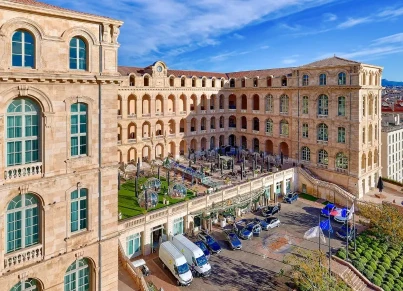 Bureau fermé  idéal pour votre activité professionnelle à Marseille