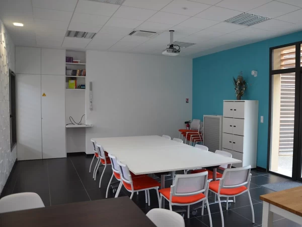 Salle de réunion  idéal pour votre activité professionnelle à Mézières-en-Brenne
