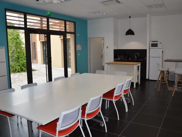 Salle de réunion  idéal pour votre activité professionnelle à Mézières-en-Brenne