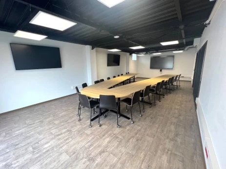 Salle de réunion  idéal pour votre activité professionnelle à Montluçon