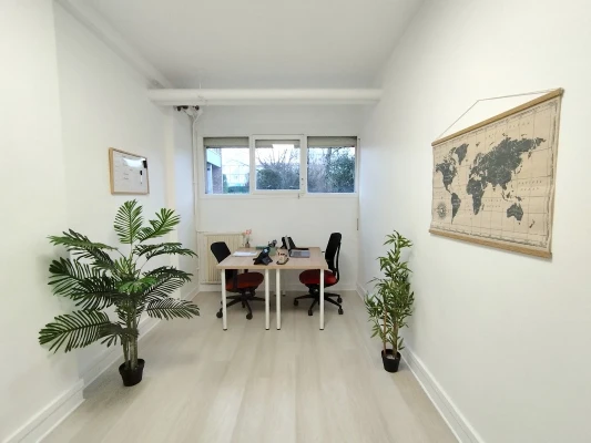 Bureau fermé  idéal pour votre activité professionnelle à Montreuil