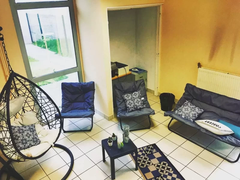 Bureau fermé  idéal pour votre activité professionnelle à Mornant