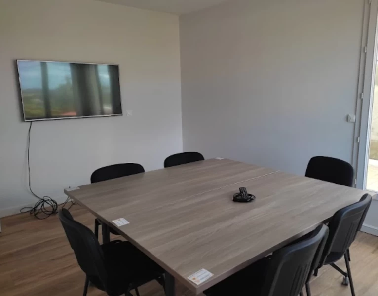 Bureau fermé  idéal pour votre activité professionnelle à Niort