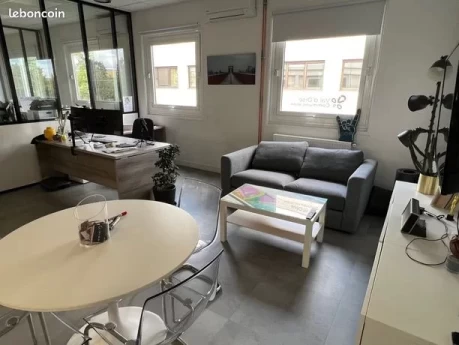 Bureau fermé  idéal pour votre activité professionnelle à Osny
