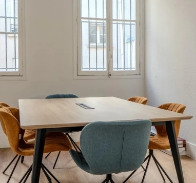 Bureau fermé  idéal pour votre activité professionnelle à Paris 10