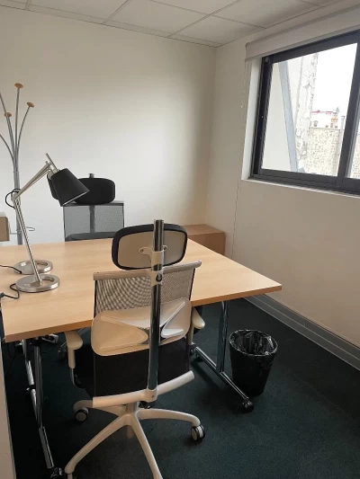 Bureau fermé  idéal pour votre activité professionnelle à Paris 10e Arrondissement