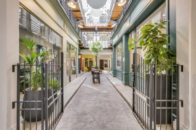 Bureau fermé  idéal pour votre activité professionnelle à Paris 10e Arrondissement