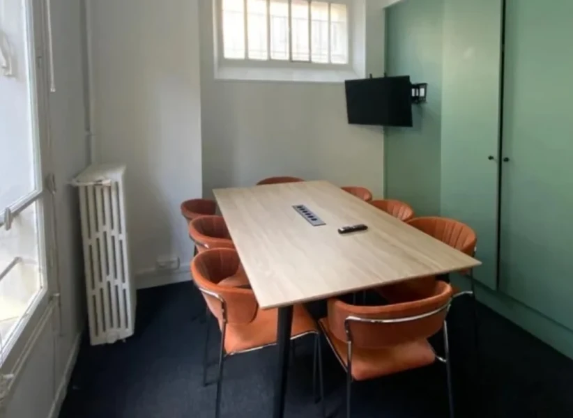 Plateau privé  idéal pour votre activité professionnelle à Paris 10e Arrondissement