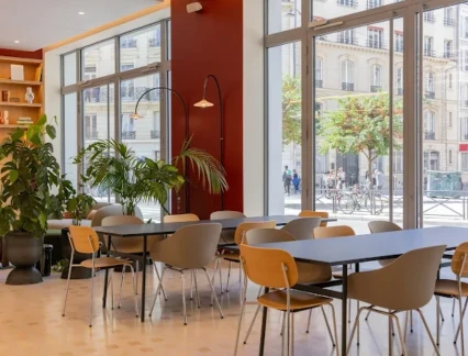 Plateau privé  idéal pour votre activité professionnelle à Paris 10e Arrondissement