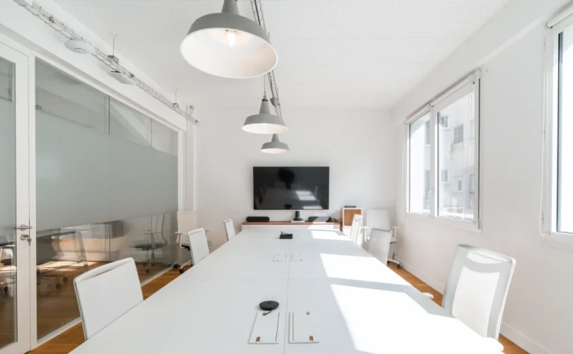 Bureau fermé  idéal pour votre activité professionnelle à Paris 11e Arrondissement