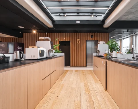 Plateau privé  idéal pour votre activité professionnelle à Paris 11e Arrondissement