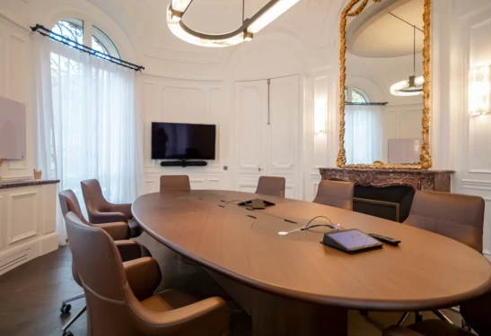 Plateau privé  idéal pour votre activité professionnelle à Paris 16e Arrondissement
