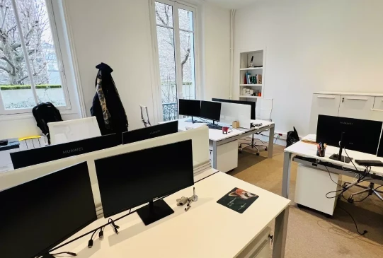 Bureau fermé  idéal pour votre activité professionnelle à Paris 17