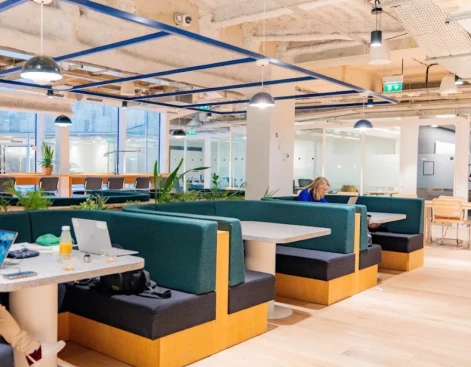 Plateau privé  idéal pour votre activité professionnelle à Paris 17e Arrondissement